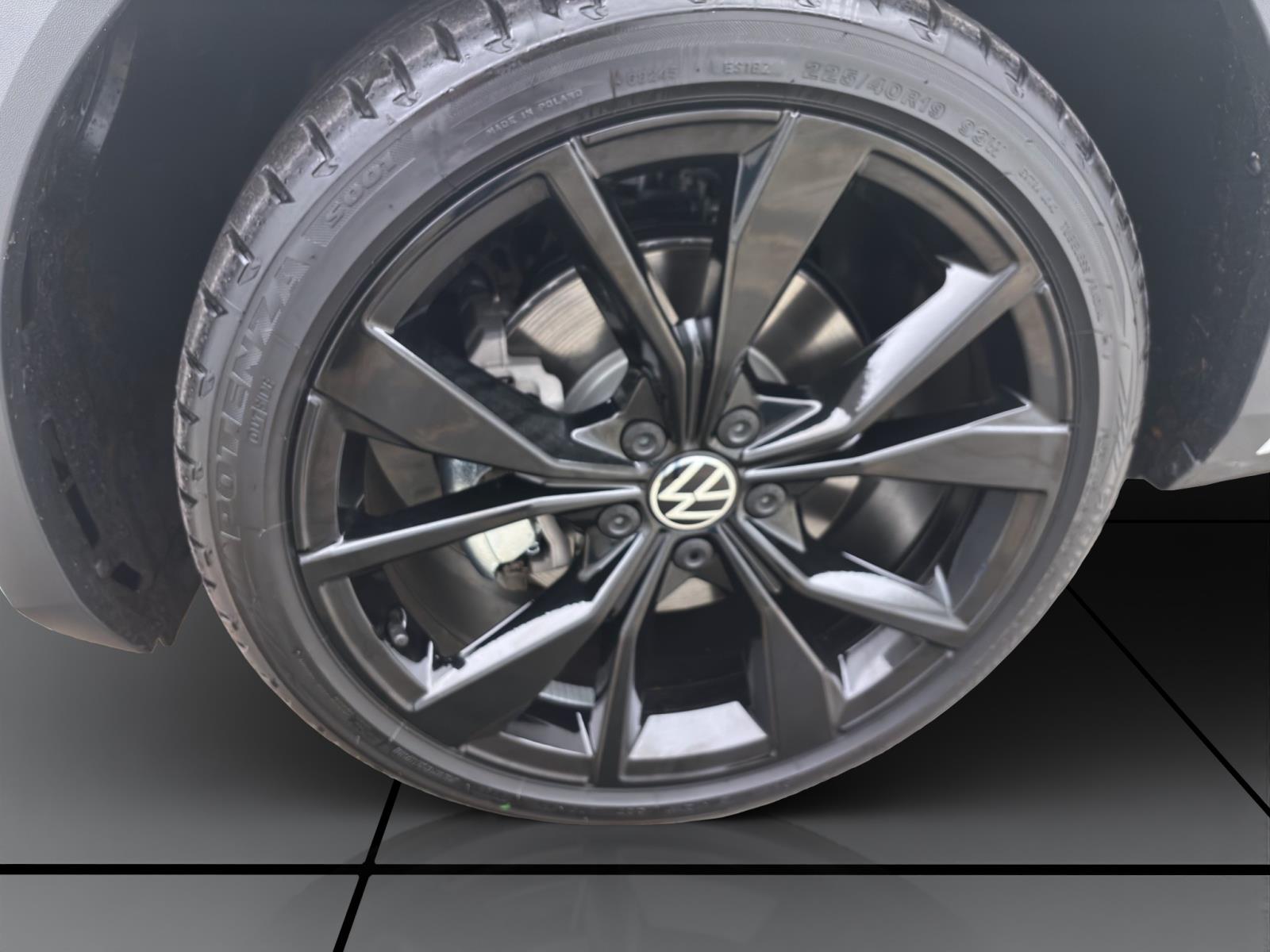 Bild 7: Volkswagen T-Roc 2.0 TSI DSG 4M R-LINE PANO AHK eKLAPPE ACC