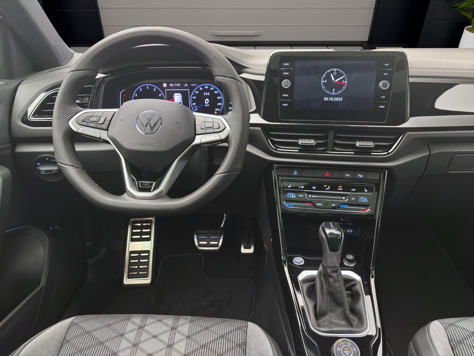 Bild 11: Volkswagen T-Roc 2.0 TSI DSG 4M R-LINE KLIMA AHK LM19 PANO