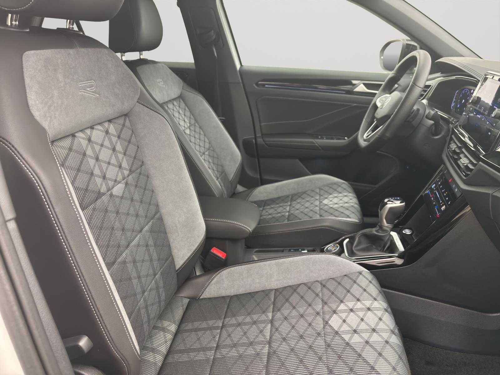 Bild 14: Volkswagen T-Roc 2.0 TSI DSG 4M R-LINE AHK PANO ACC SHZG