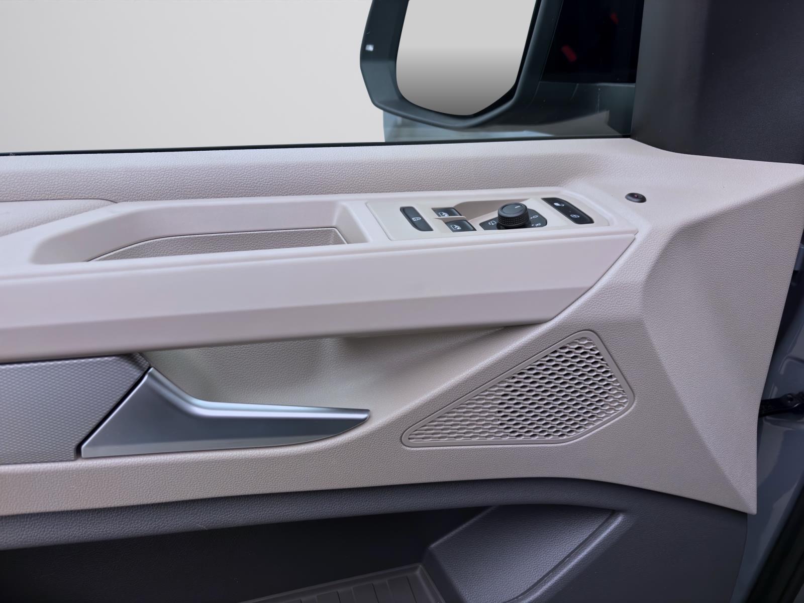 Bild 9: Volkswagen T7 Multivan 2.0 TDI DSG KR PANO MATRIX SHZG KAMERA