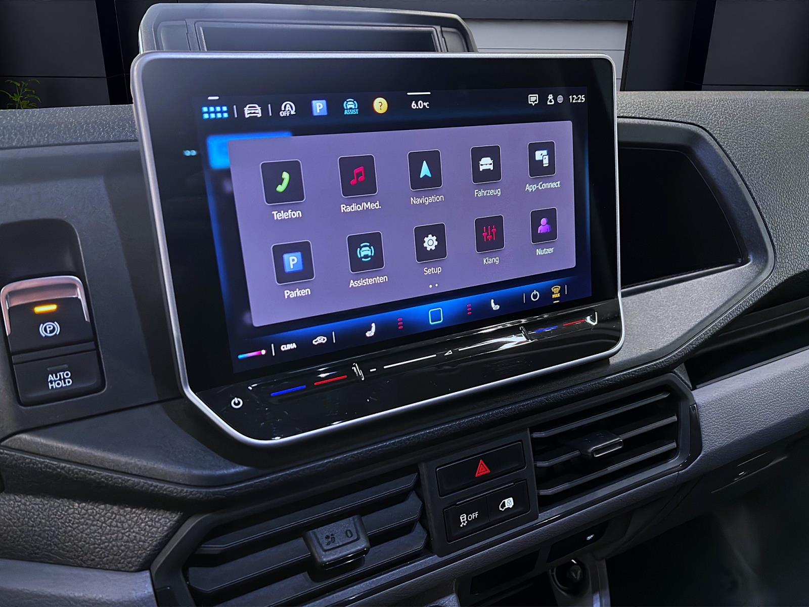 Bild 11: Volkswagen Crafter Kasten NF 35 2.0 TDI MR PDC KAMERA NAVI SHZG