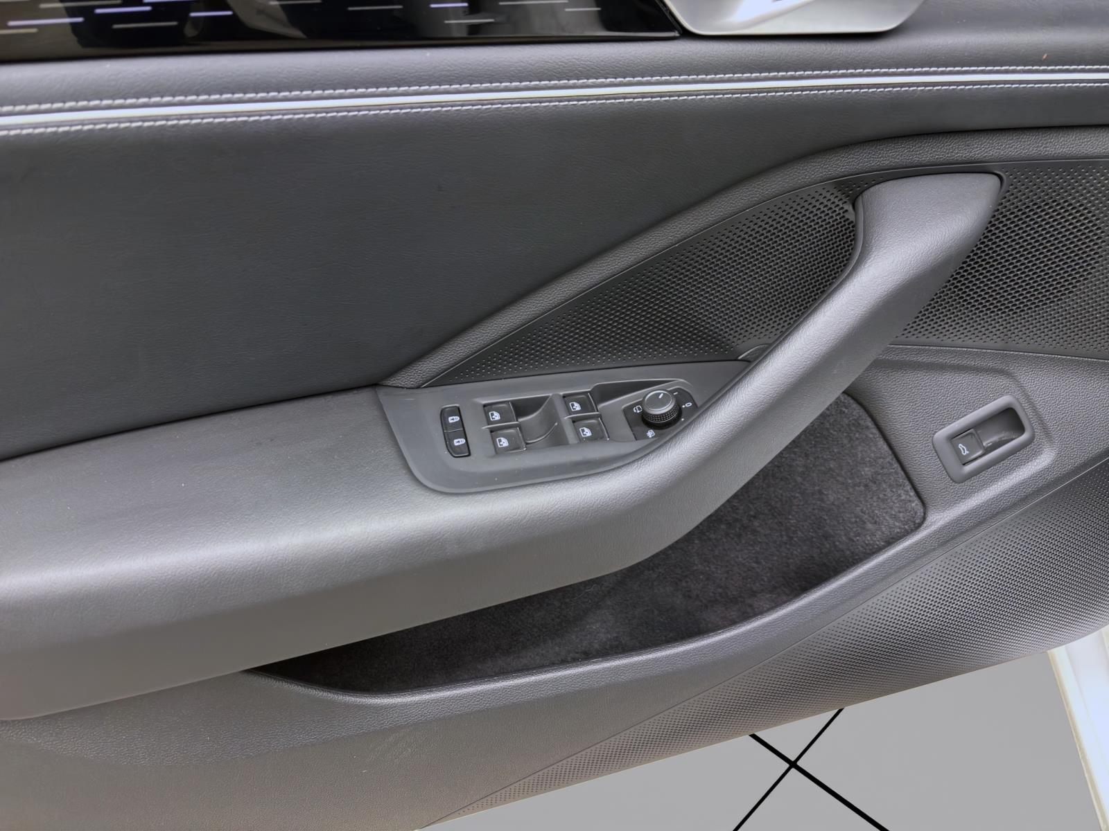 Bild 9: Volkswagen Passat Variant 2.0 TDI DSG ELEGANCE AHK NAVI PDC IQ.LIGHT