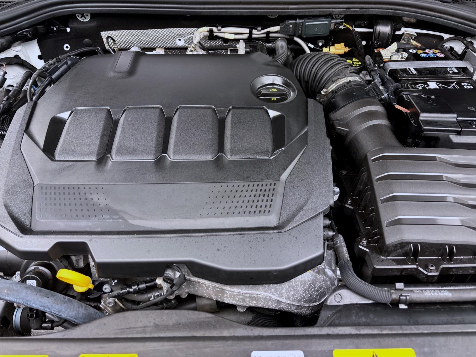 Bild 16: Volkswagen Passat Variant 2.0 TDI DSG ELEGANCE AHK NAVI PDC IQ.LIGHT