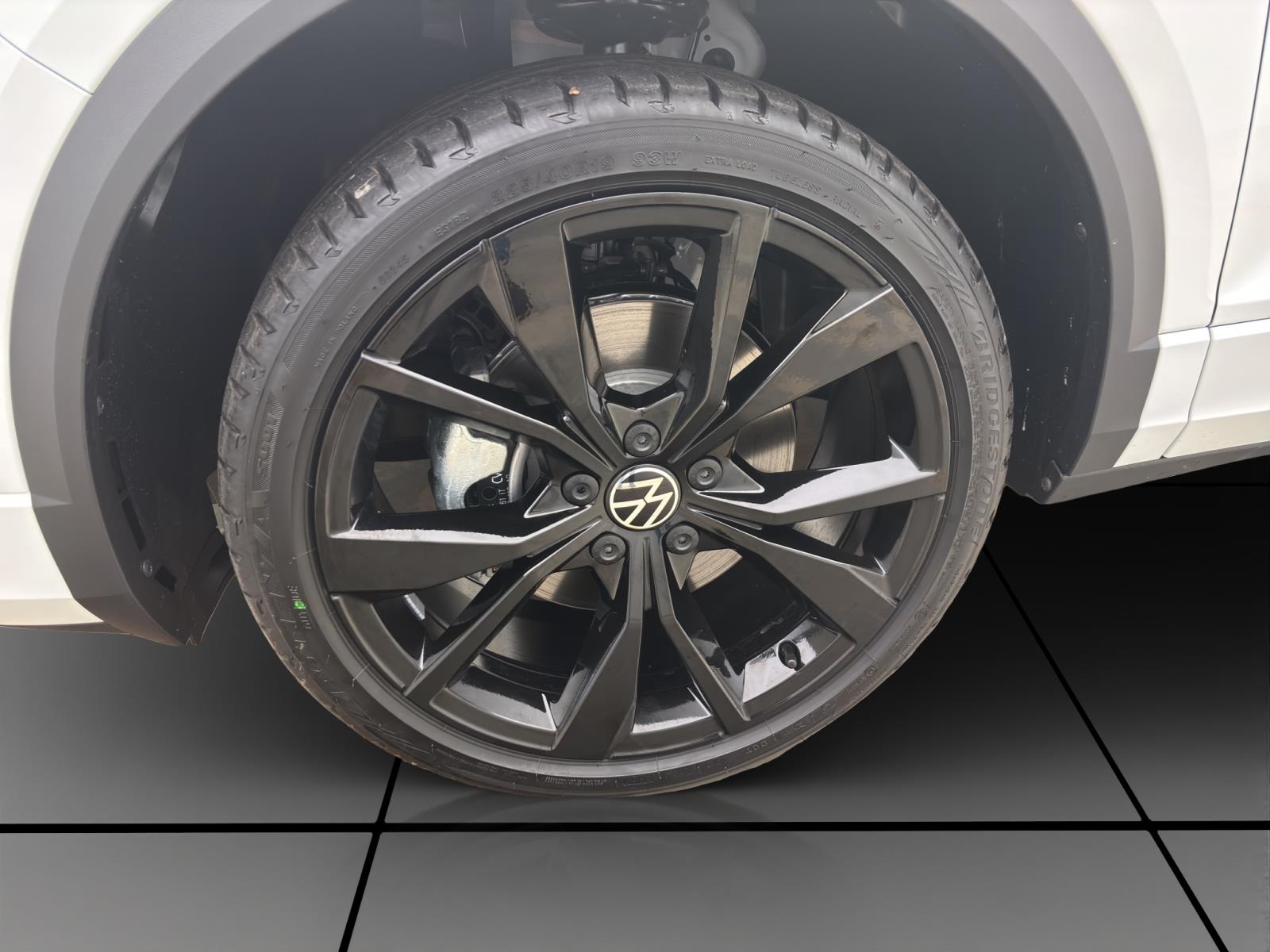 Bild 7: Volkswagen T-Roc 2.0 TSI DSG 4M R-LINE KLIMA PANO AHK ACC