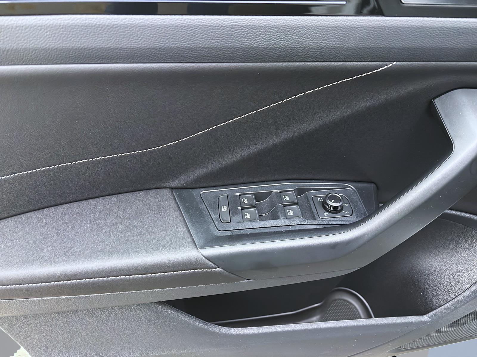 Bild 9: Volkswagen T-Roc 2.0 TSI DSG 4M R-LINE KLIMA PANO AHK ACC