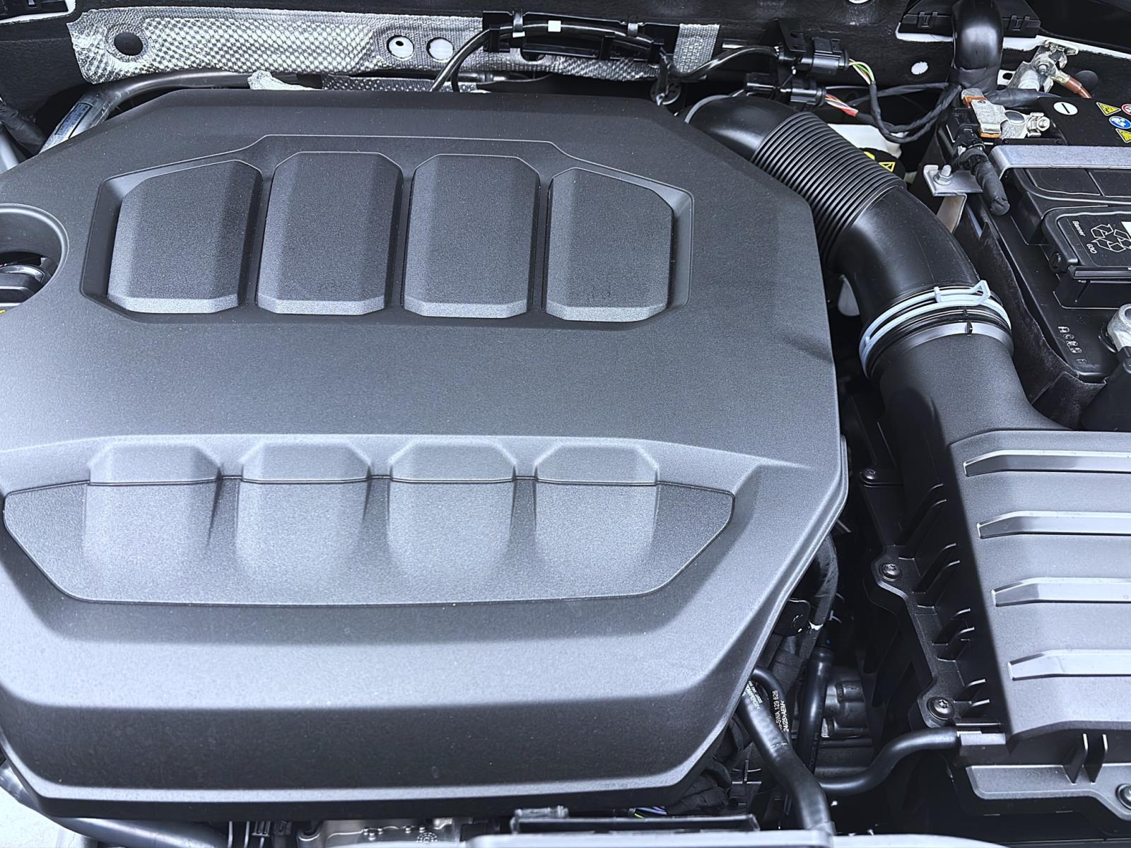 Bild 16: Volkswagen T-Roc 2.0 TSI DSG 4M R-LINE KLIMA PANO AHK ACC