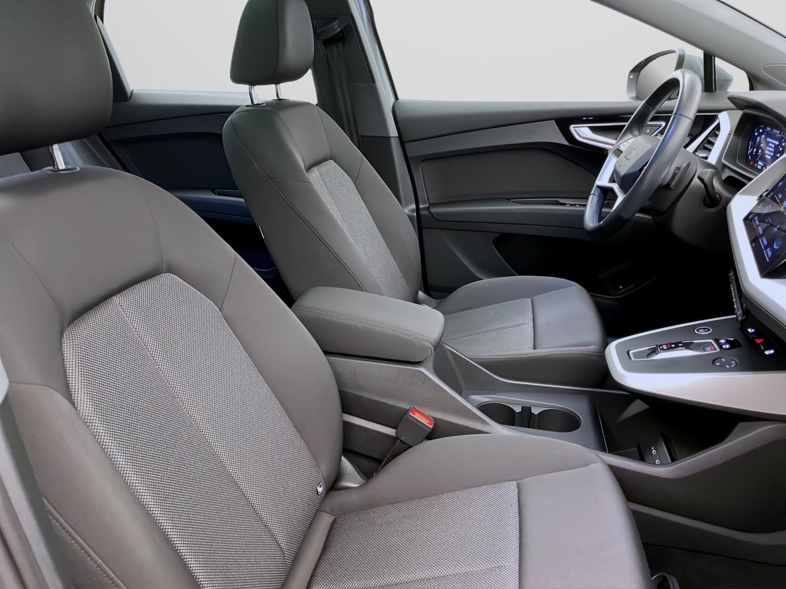 Bild 14: Audi Q4 e-tron Sportback 40 PANO NAVI KAMERA PDC SITZHZG