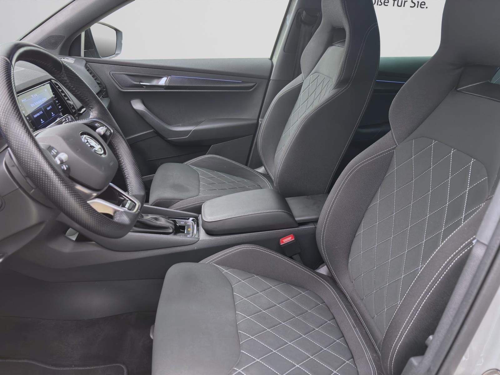 Bild 8: Skoda Karoq 2.0 TSI DSG 4x4 SPORTLINE PDC MATRIX SITZHZG LM18