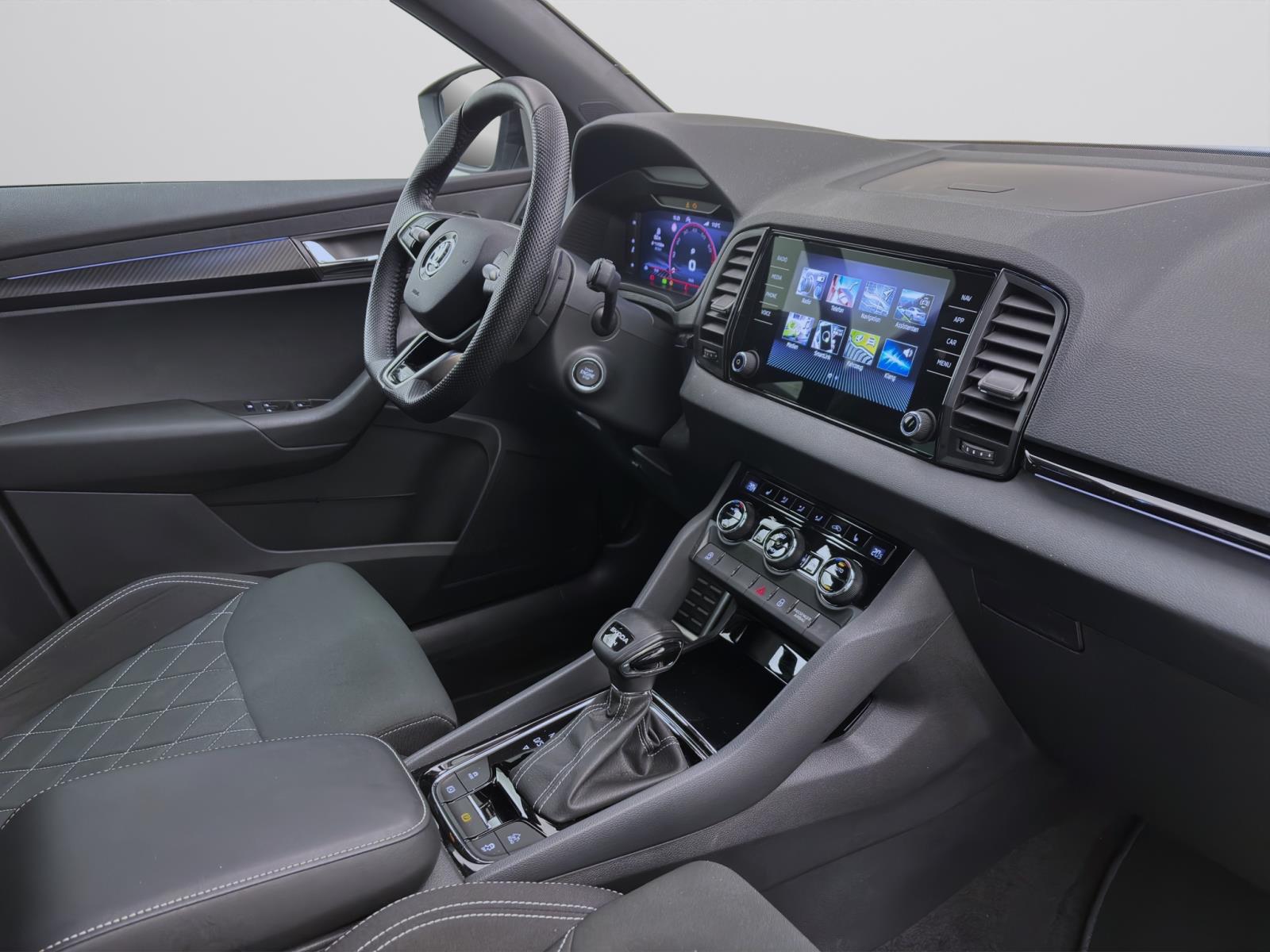 Bild 15: Skoda Karoq 2.0 TSI DSG 4x4 SPORTLINE PDC MATRIX SITZHZG LM18