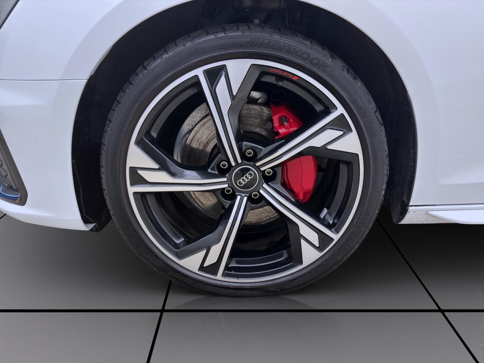 Bild 6: Audi A4 Avant 40 TFSI S LINE KAMERA MATRIX PDC NAVI+