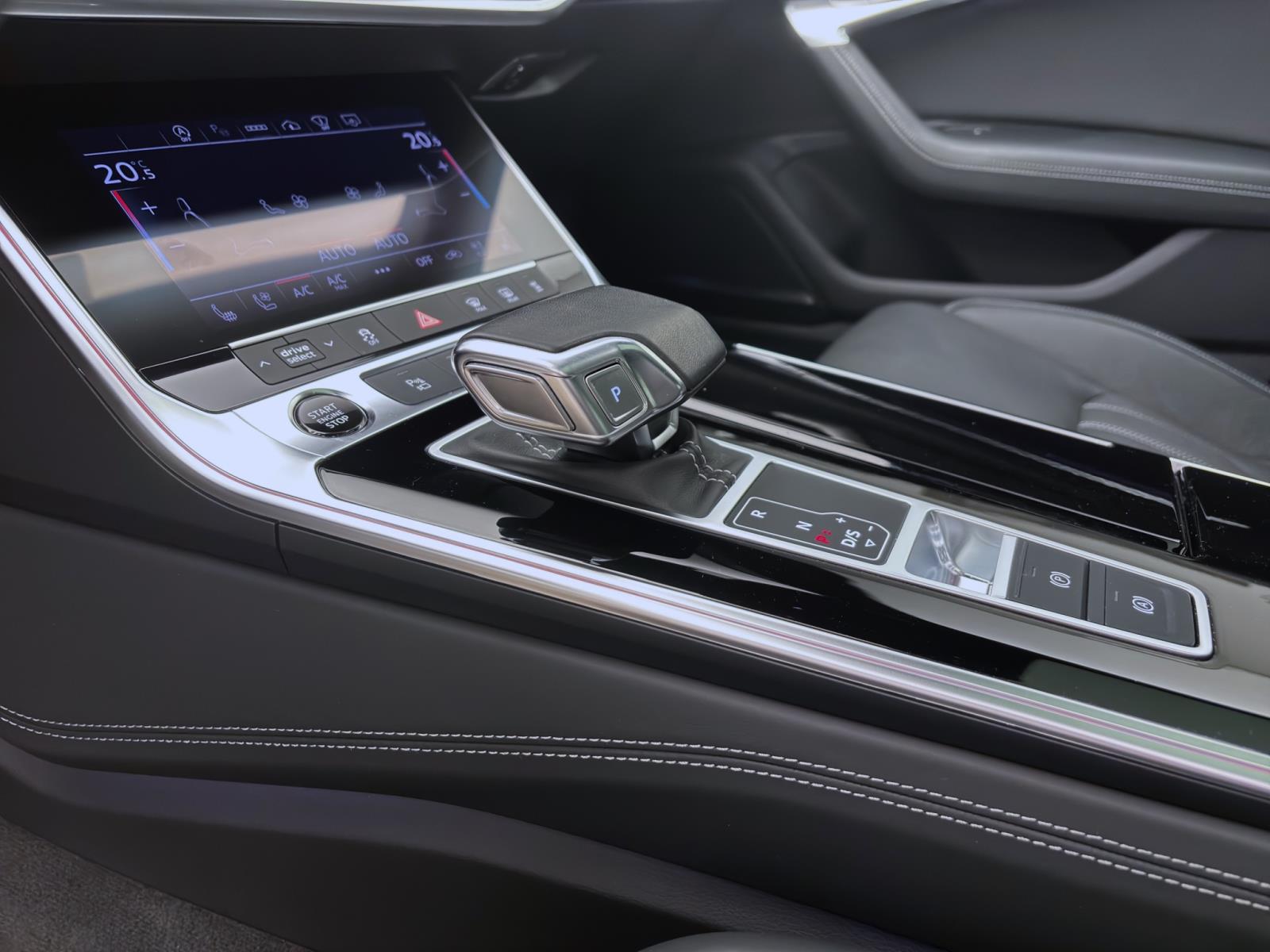 Bild 13: Audi A6 Limousine 50 TDI Q S LINE PANO STANDHZG HD-MATRIX AHK