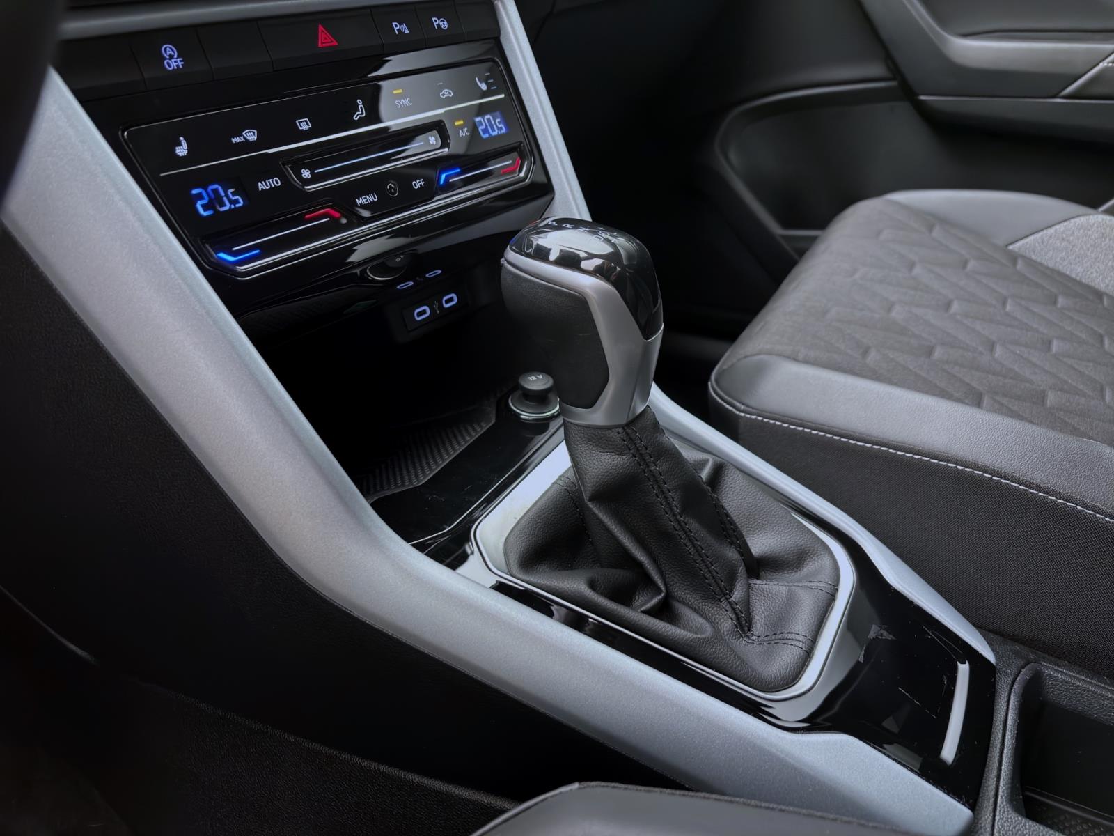 Bild 12: Volkswagen T-Roc 2.0 TDI DSG GOAL AHK NAVI PDC ACC LED+