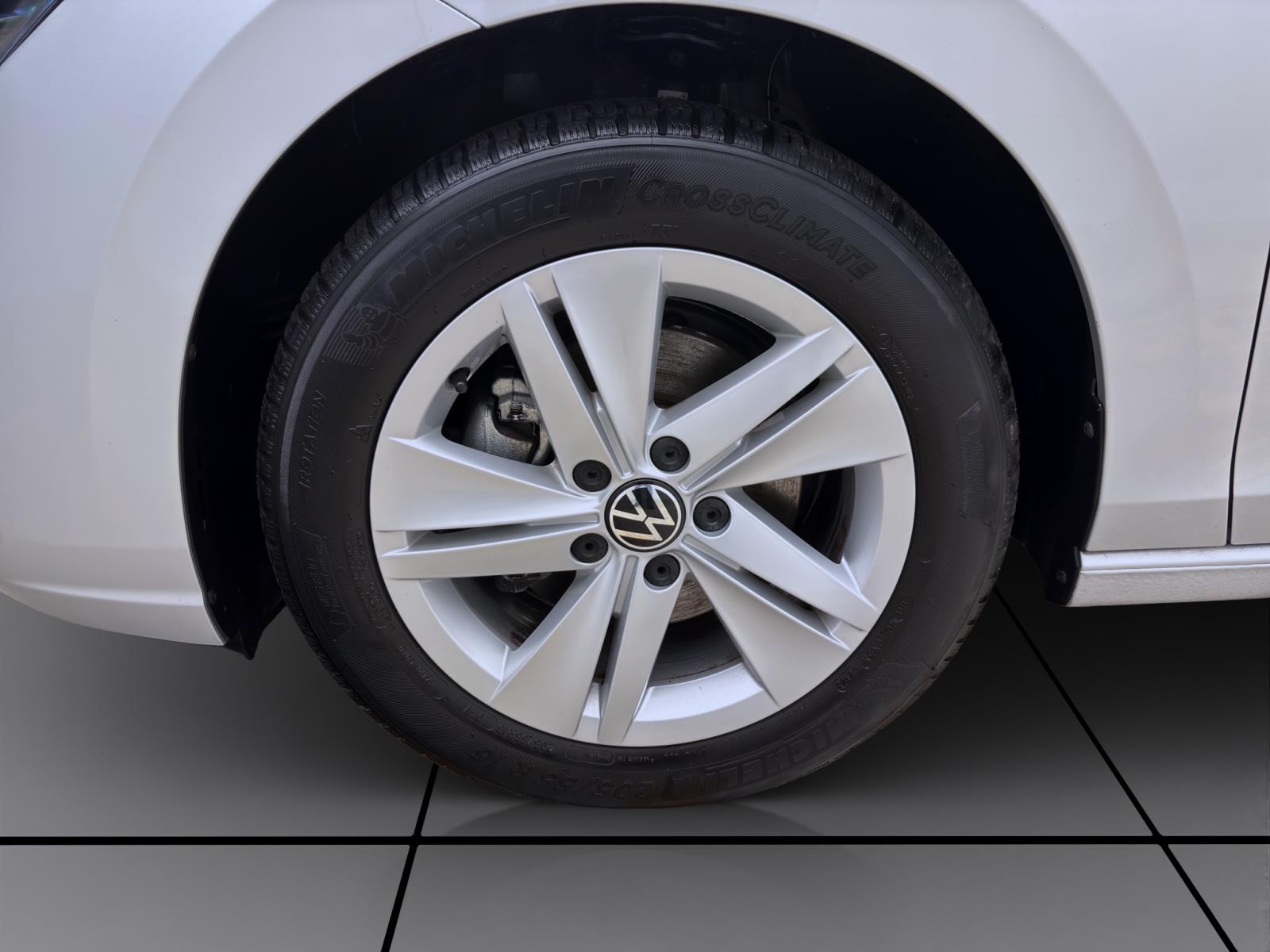 Bild 7: Volkswagen Golf 2.0 TDI LIFE NAVI PDC SITZHZG LED+