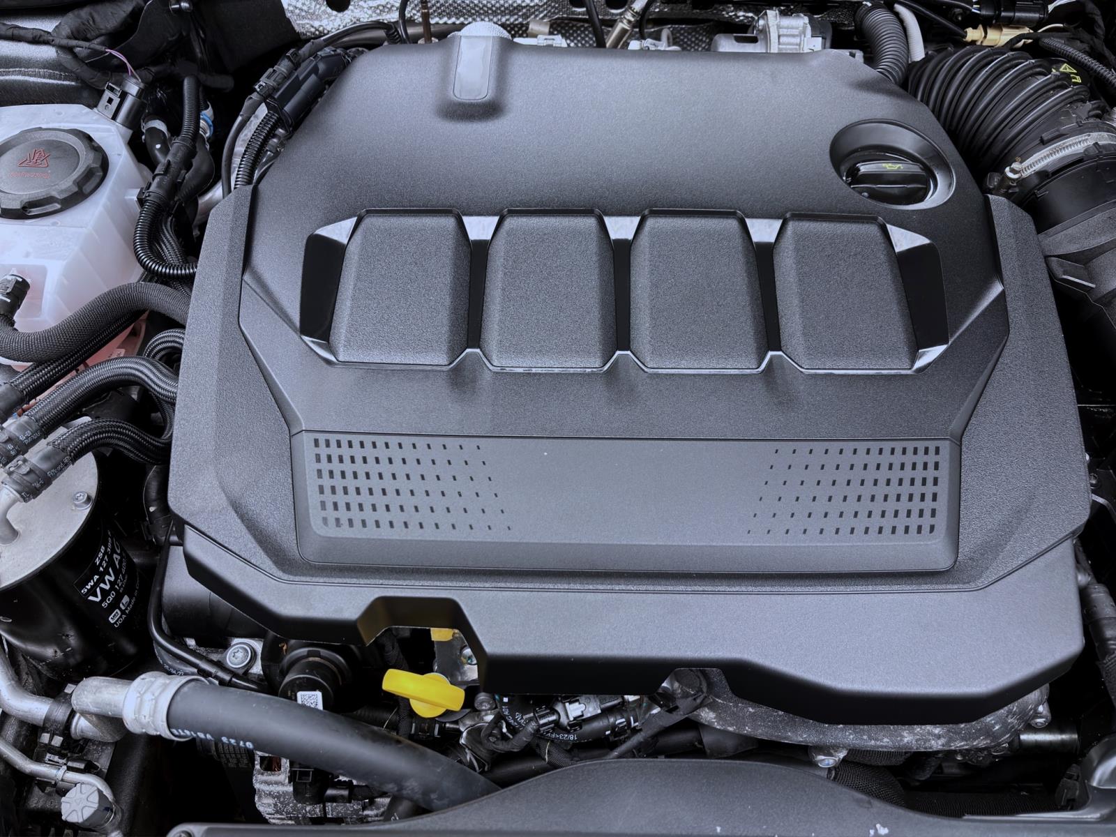 Bild 16: Volkswagen Golf 2.0 TDI LIFE NAVI PDC SITZHZG LED+