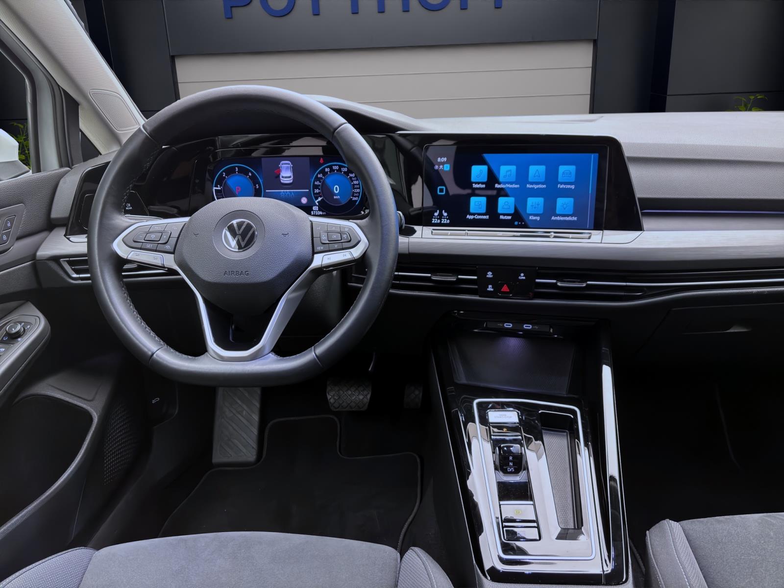 Bild 12: Volkswagen Golf 2.0 TDI DSG STYLE STANDHZG NAVI IQ.LIGHT