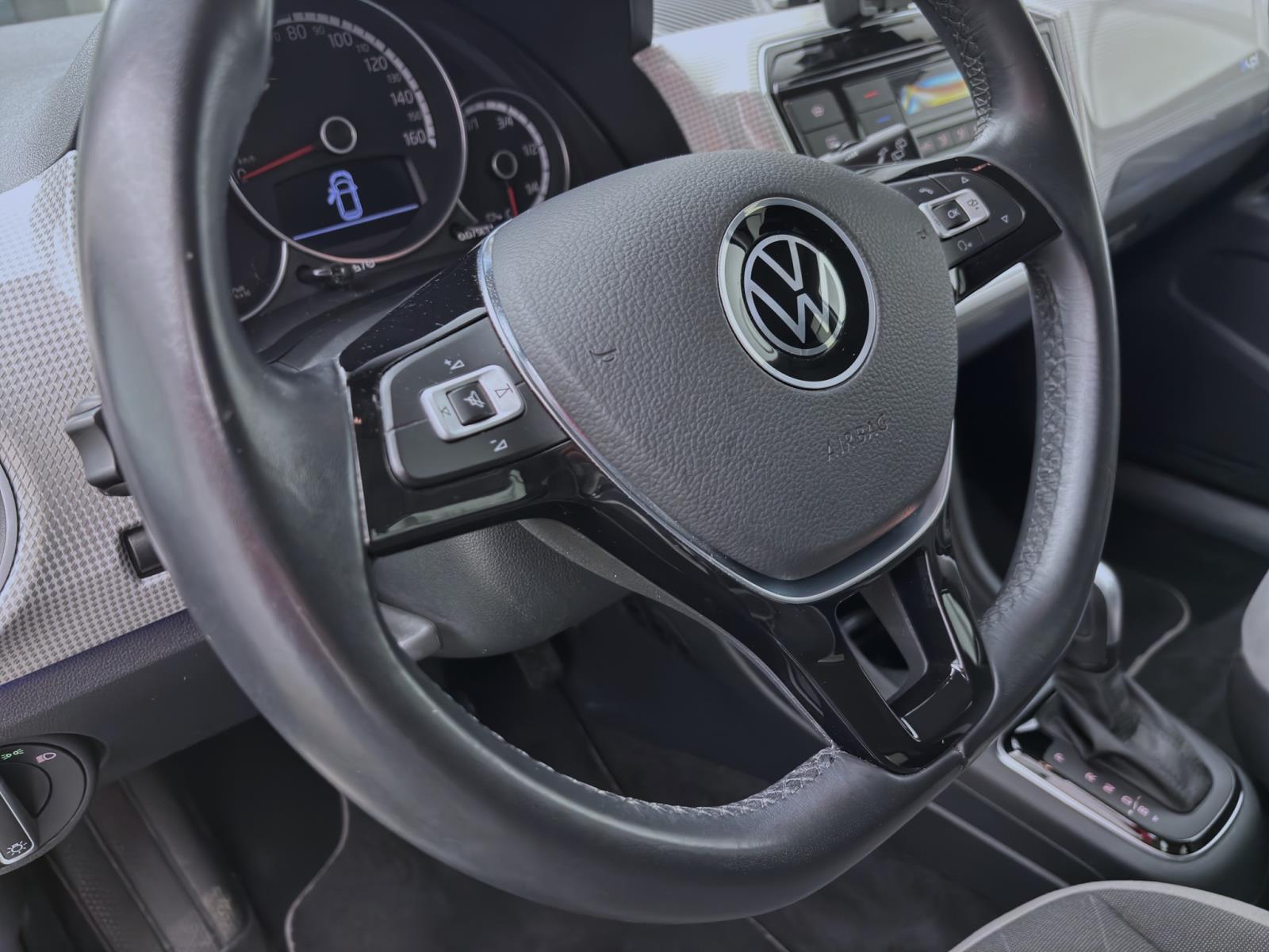 Bild 17: Volkswagen e-up! MAX KAMERA PDC KLIMA SITZHZG KLIMA