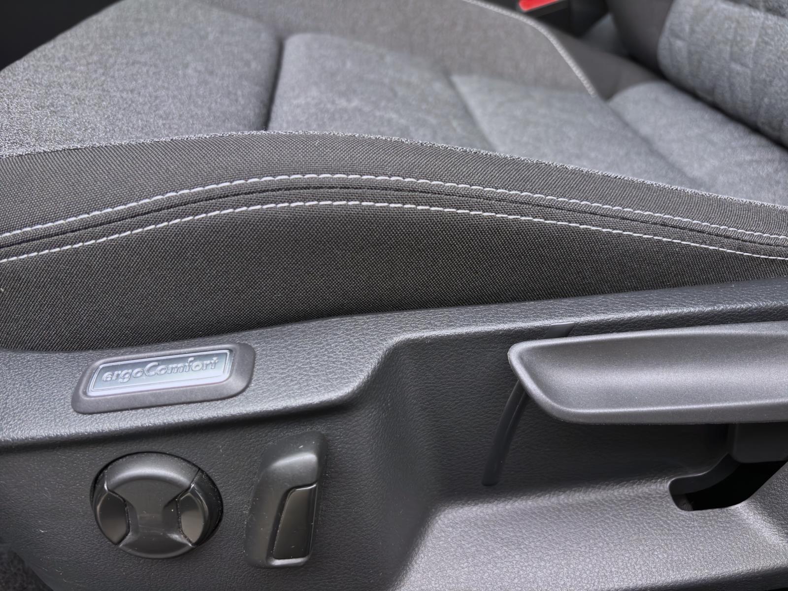 Bild 18: Volkswagen Passat Variant 1.5 TSI DSG BUSINESS AHK NAVI SITZHZG LED