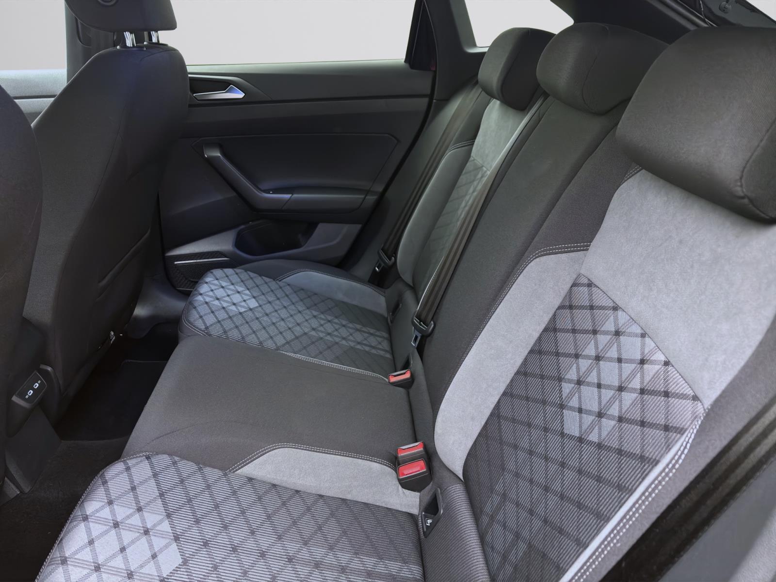 Bild 14: Volkswagen Taigo 1.0 TSI DSG R-LINE IQ.LIGHT PDC SITZHZG DAB+