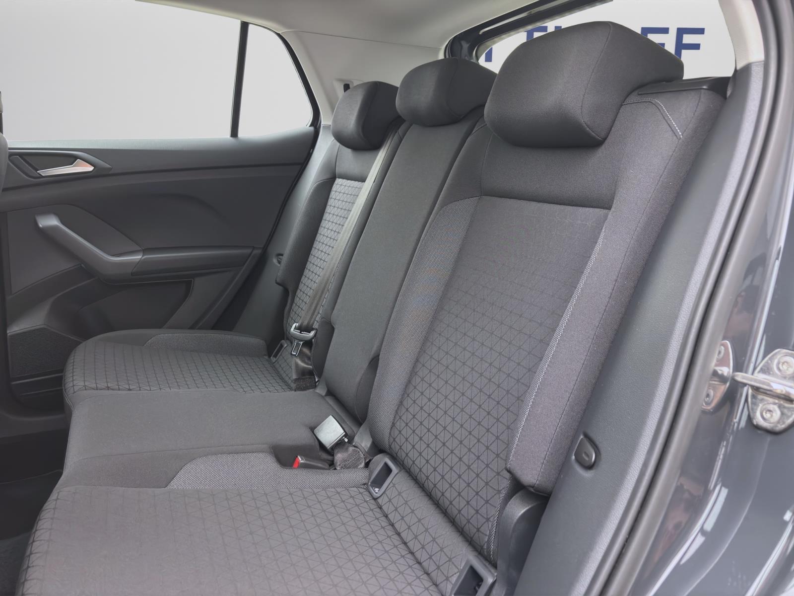 Bild 14: Volkswagen T-Cross 1.0 TSI LIFE PDC SITZHZG KLIMA LM16