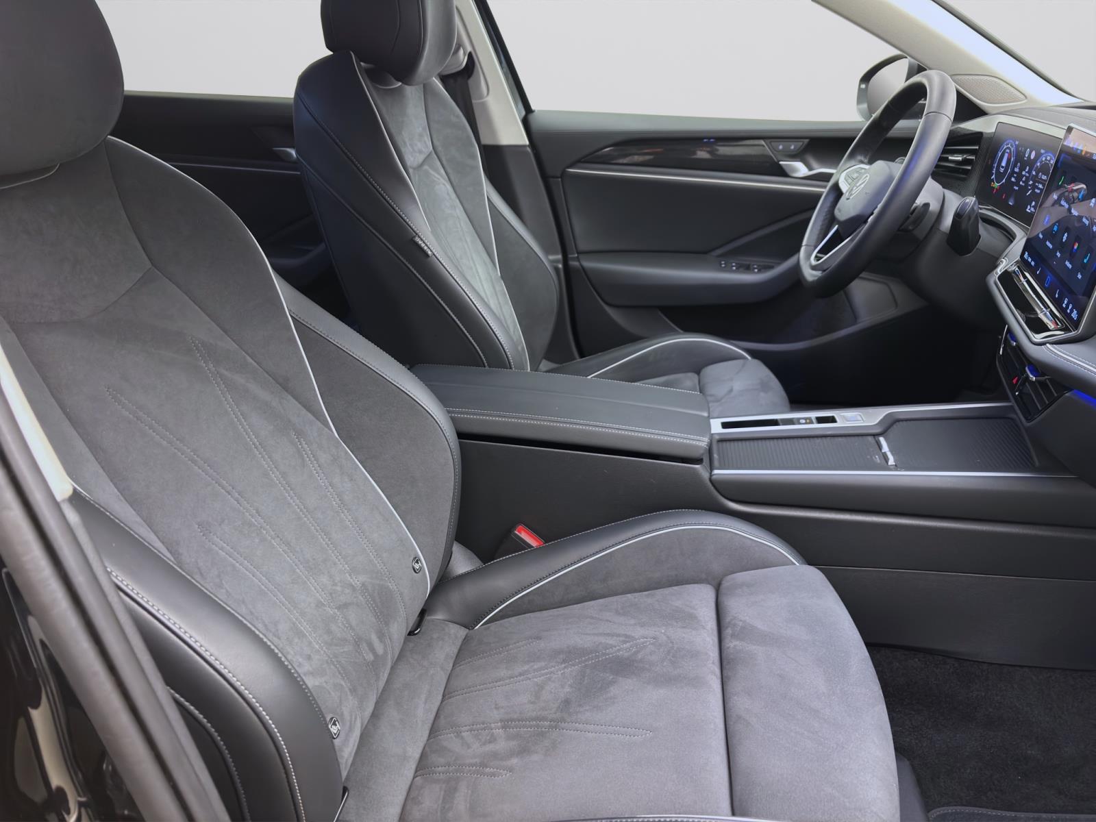 Bild 15: Volkswagen Passat Variant 1.5 eTSI DSG BUSINESS AHK KAMERA PDC NAVI