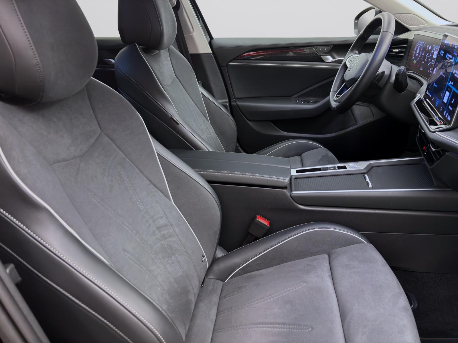 Bild 14: Volkswagen Passat Variant 1.5 eTSI DSG BUSINESS AHK NAVI KAMERA SITZHZG