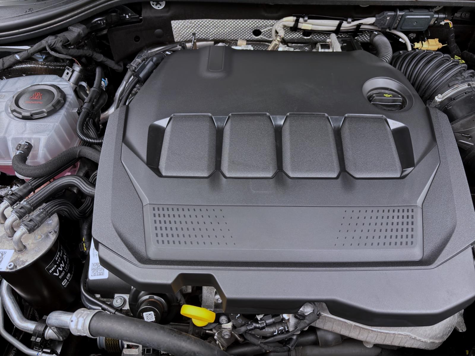 Bild 16: Volkswagen Passat Variant 2.0 TDI DSG ELEGANCE AHK IQ.LIGHT KAMERA PDC