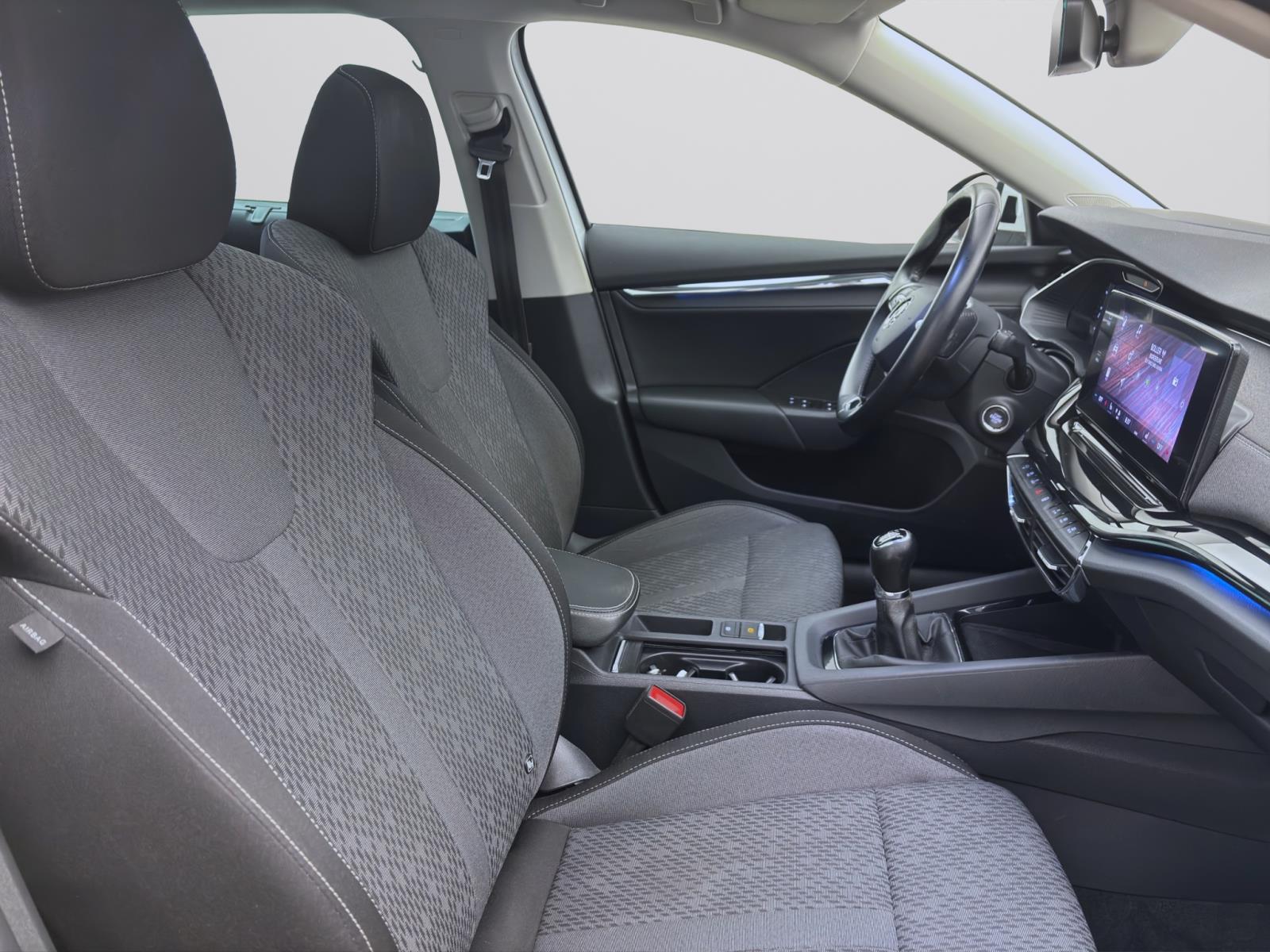 Bild 15: Skoda Octavia Combi 1.5 TSI FIRST EDITION PANO MATRIX NAVI KAMERA