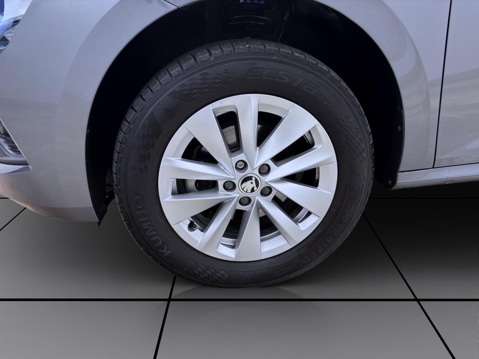 Bild 7: Skoda Kamiq 1.0 TSI DSG SELECTION PDC KAMERA SITZHZG KLIMA