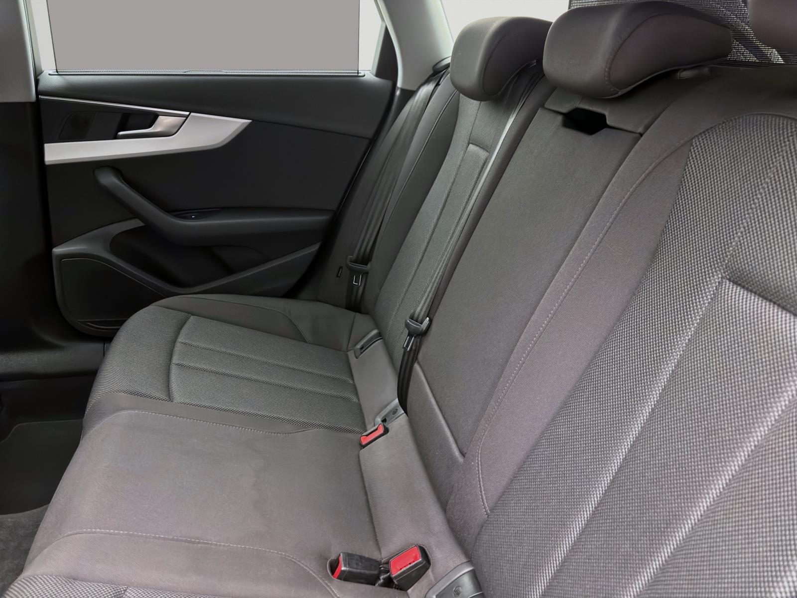 Bild 13: Audi A4 Avant 40 TDI ADVANCED STANDHZG AHK NAVI HuD