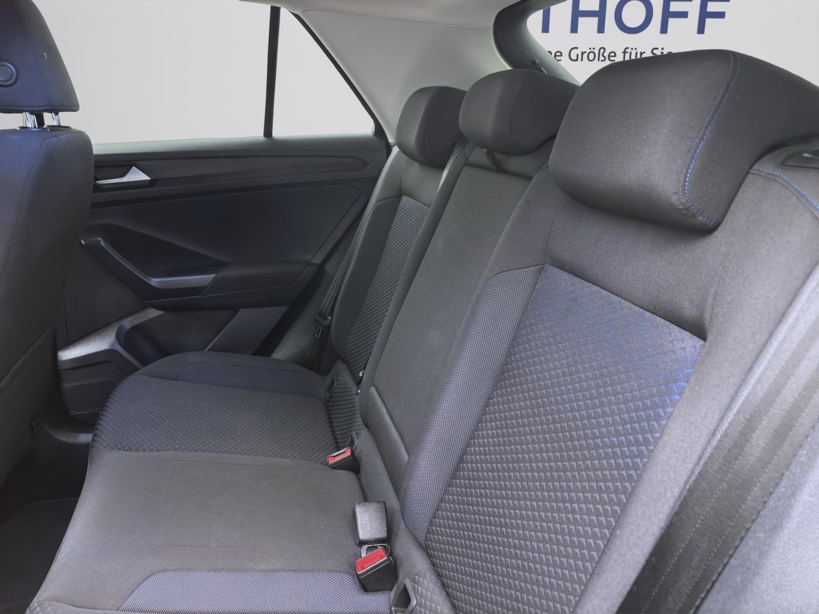 Bild 13: Volkswagen T-Roc 2.0 TDI UNITED NAVI SITZHZG PDC DAB+