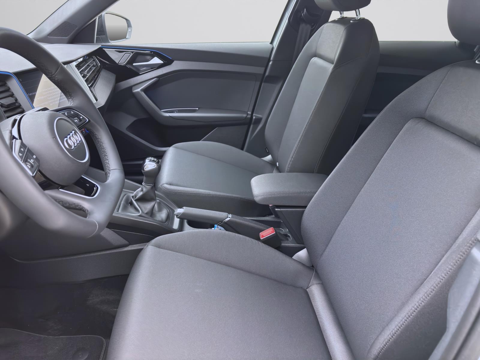 Bild 8: Audi A1 Sportback 25 TFSI PDC SITZHZG KLIMA LED