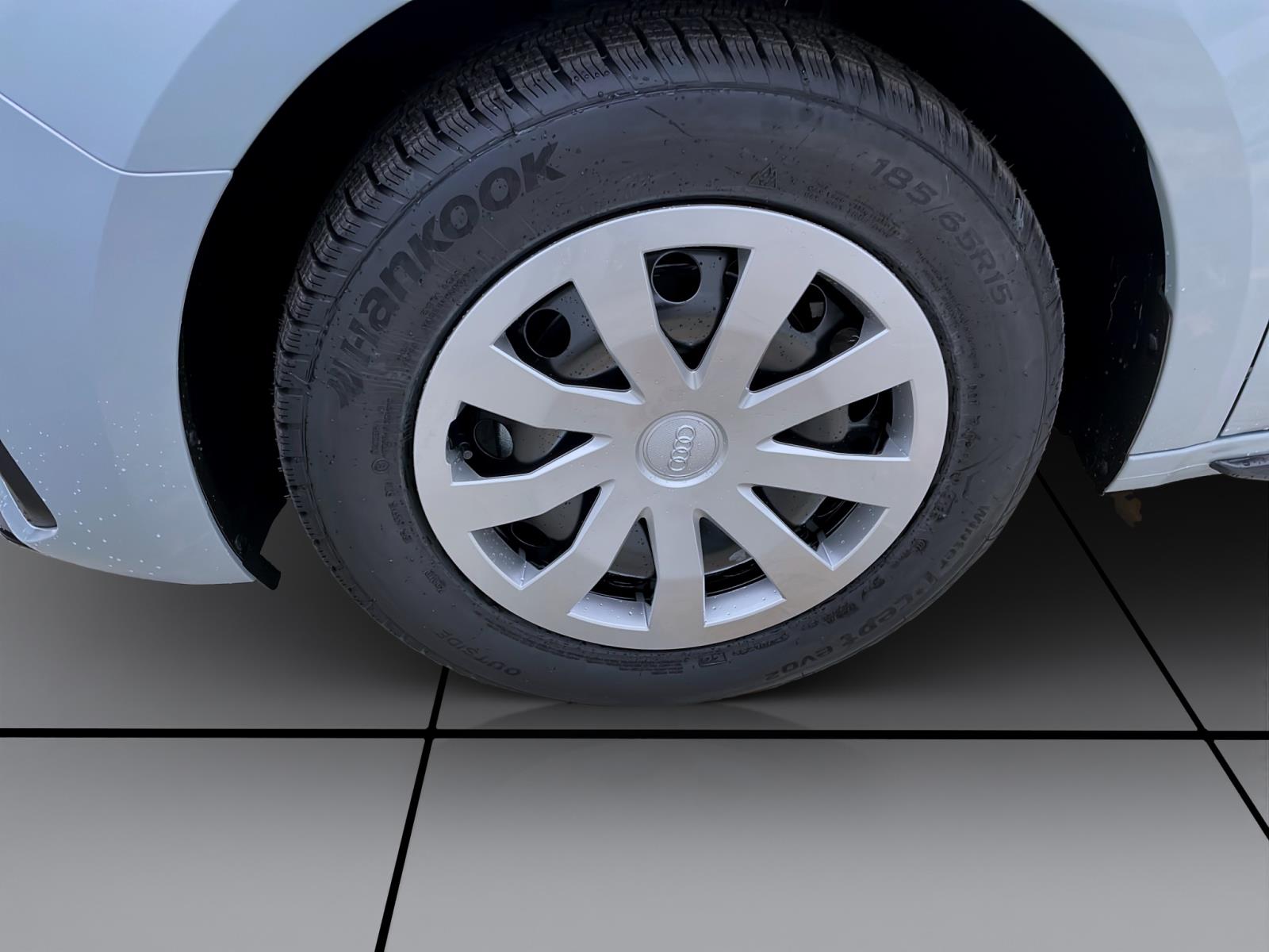 Bild 7: Audi A1 Sportback 25 TFSI PDC SITZHZG KLIMA LED