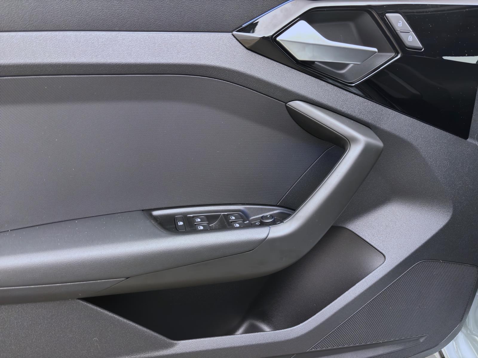 Bild 9: Audi A1 Sportback 25 TFSI LED PDC KLIMA SITZHZG