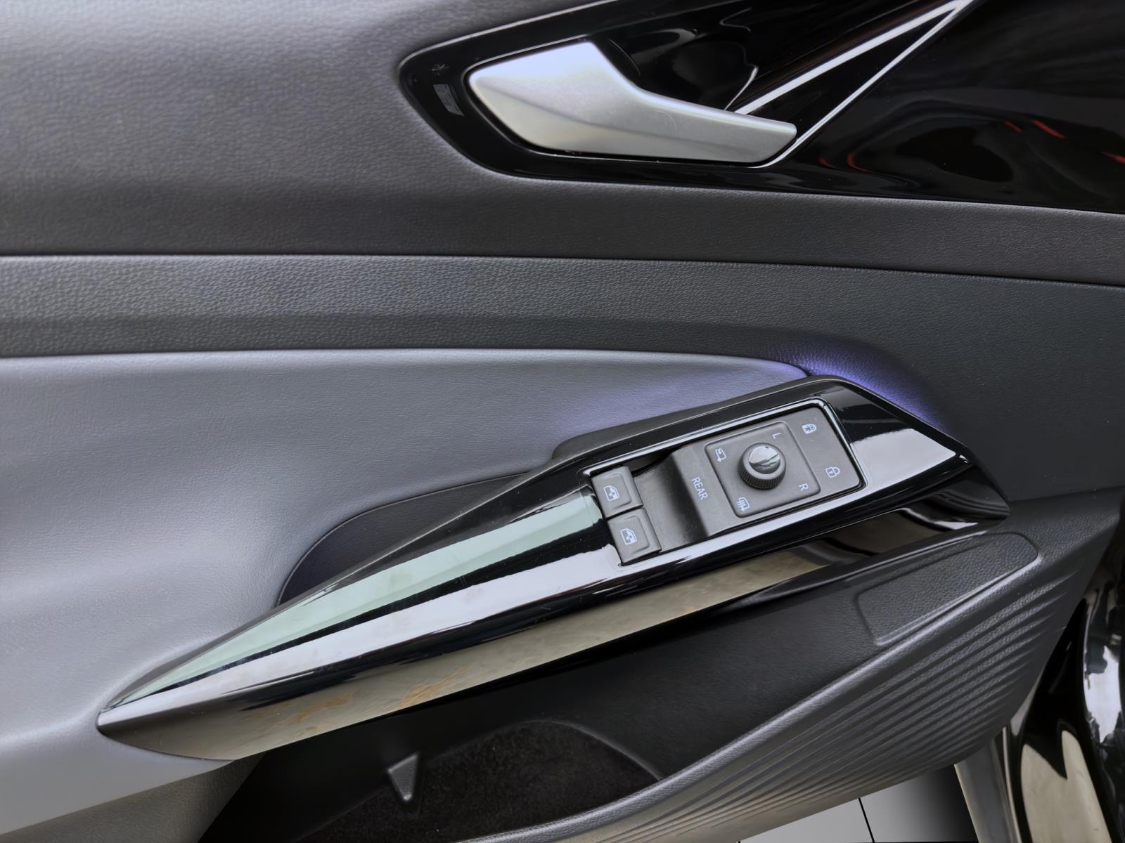 Bild 9: Volkswagen ID.4 PURE PERFORMANCE NAVI PDC SITZHZG IQ.LIGHT