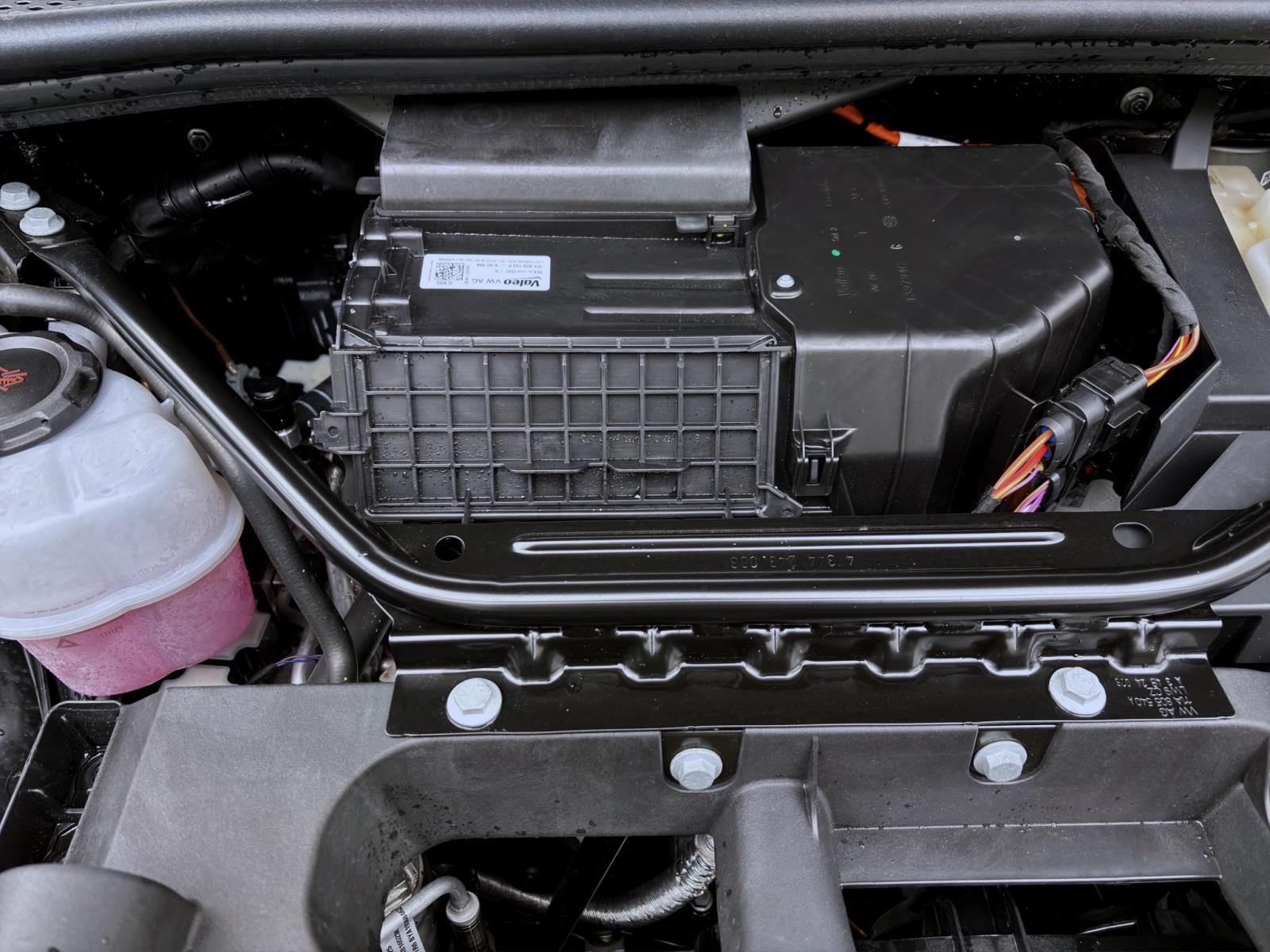 Bild 16: Volkswagen ID.4 PURE PERFORMANCE NAVI IQ.LIGHT PDC SITZHZG LM19