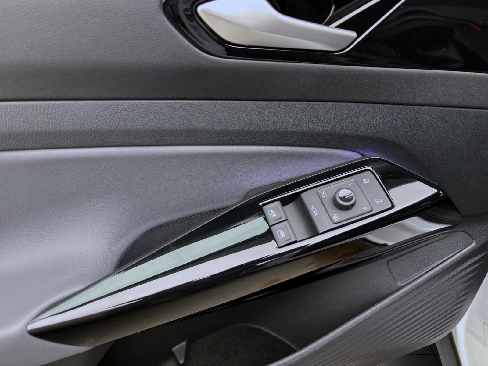 Bild 9: Volkswagen ID.4 PURE PERFORMANCE NAVI PDC IQ.LIGHT SITZHZG