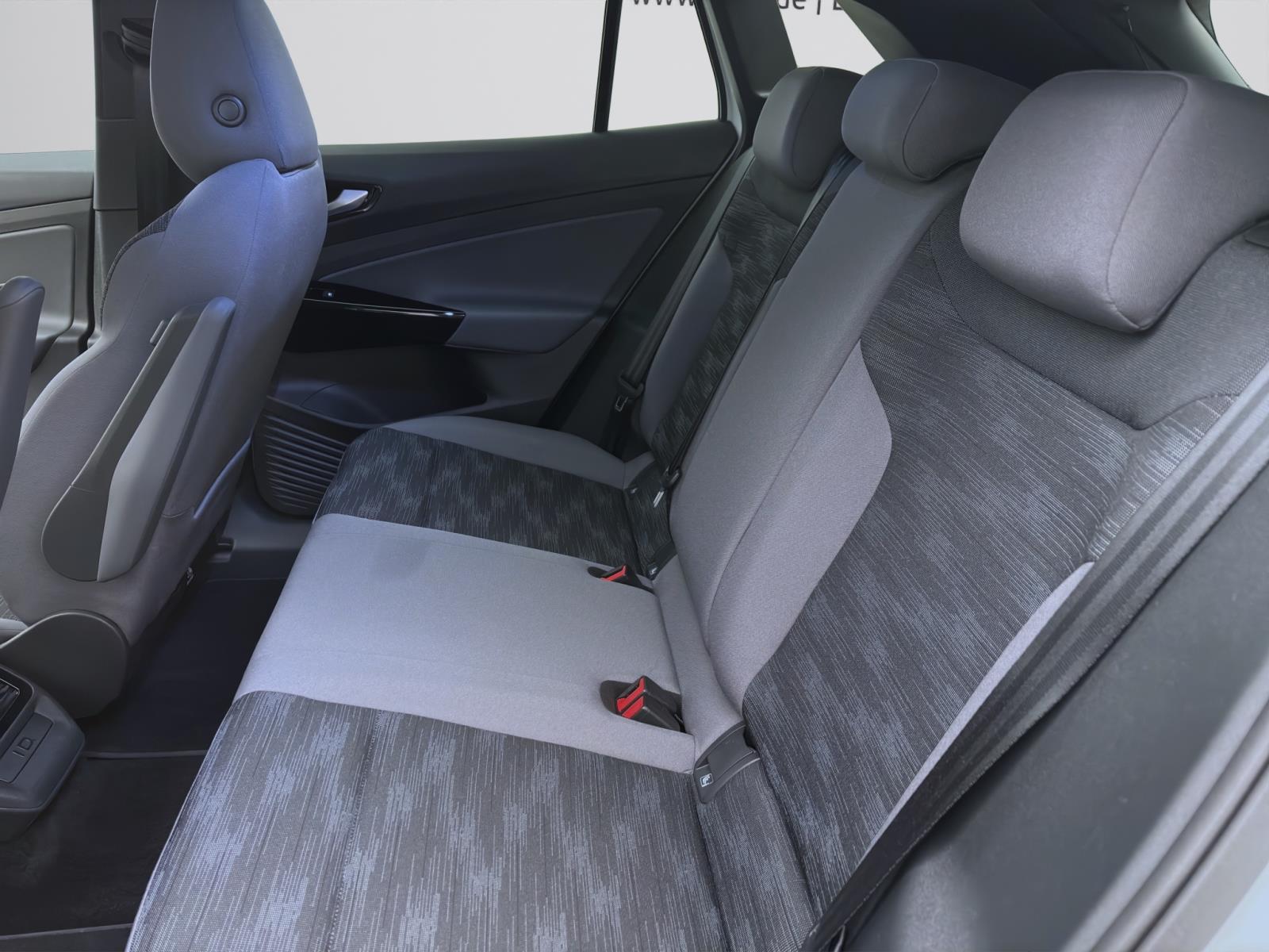 Bild 13: Volkswagen ID.4 PURE PERFORMANCE NAVI PDC IQ.LIGHT SITZHZG