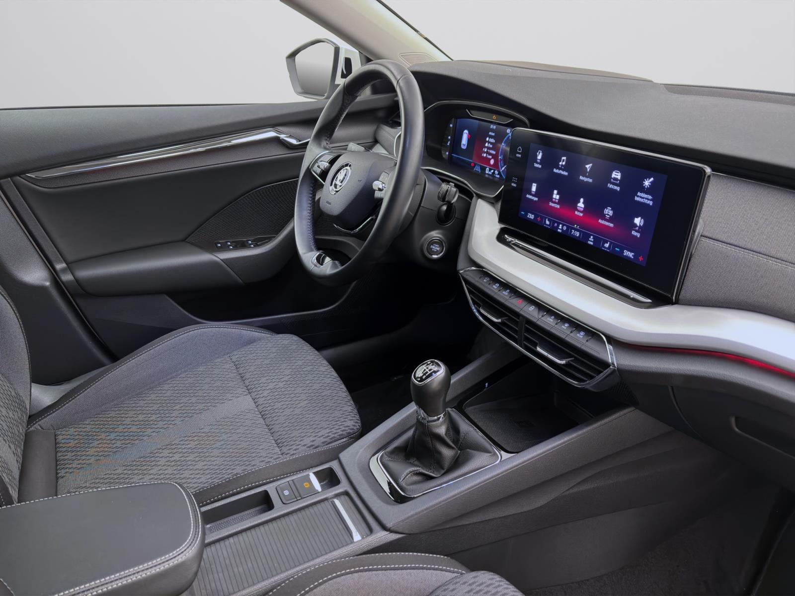 Bild 15: Skoda Octavia Combi 2.0 TDI STYLE NAVI PDC SITZHZG ACC LM17