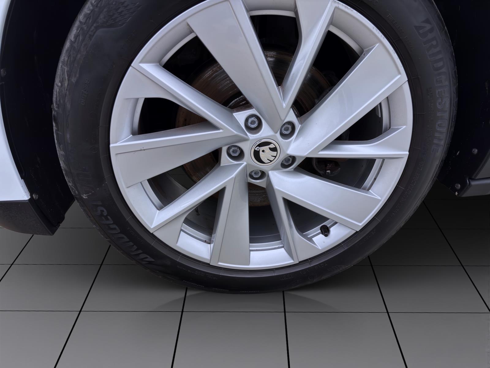 Bild 7: Skoda ENYAQ iV 60 LOFT NAVI KAMERA PDC SITZHZG LM20