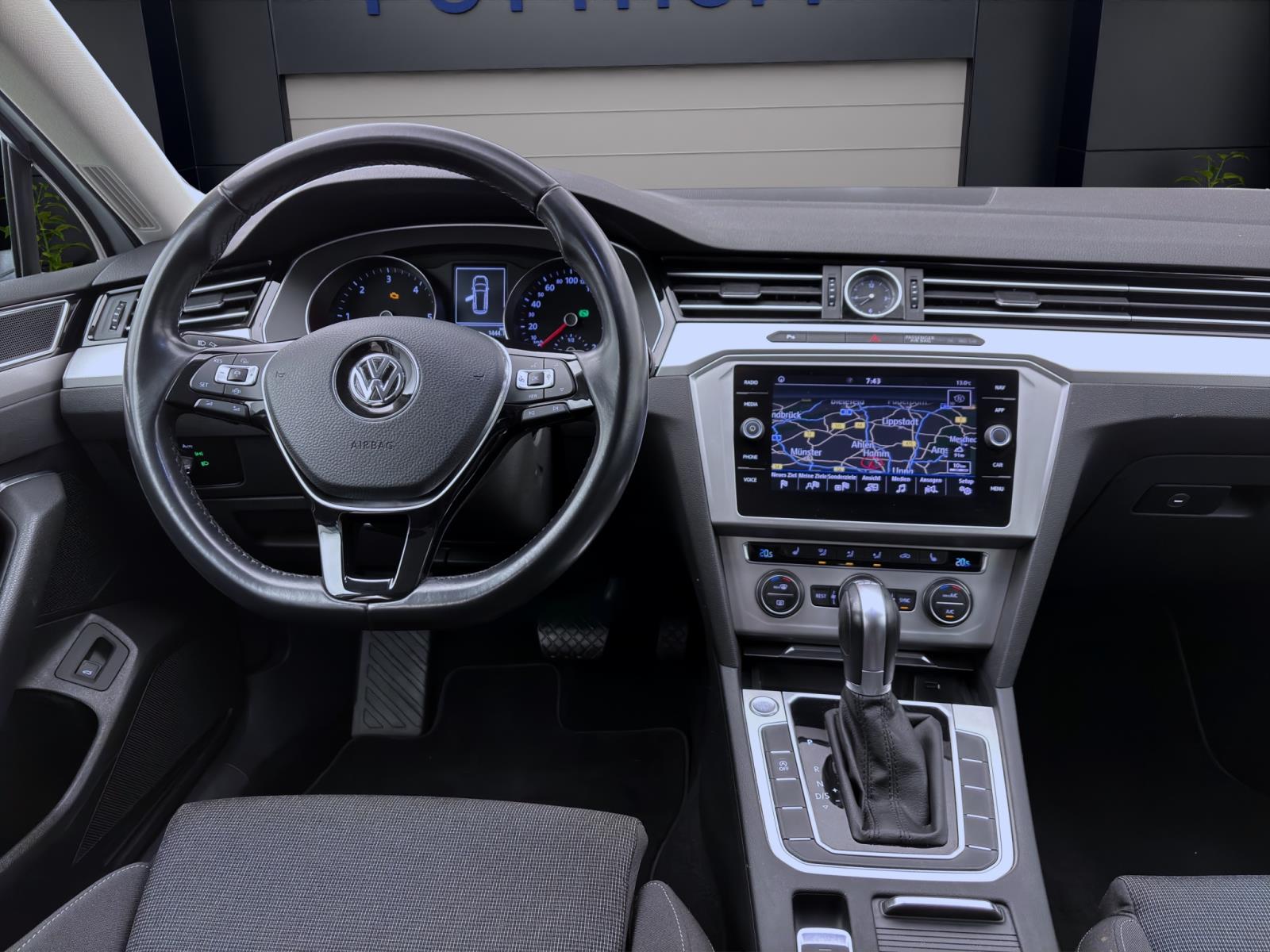 Bild 12: Volkswagen Passat Variant 1.6 TDI DSG COMFORTLINE NAVI ACC PDC KAMERA