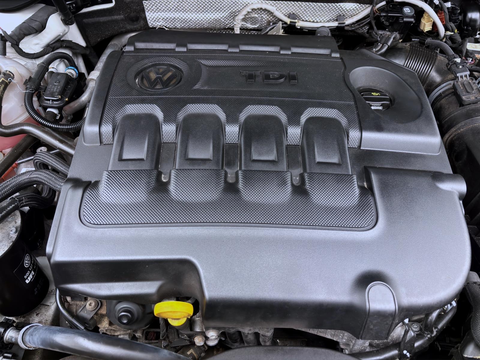 Bild 17: Volkswagen Passat Variant 1.6 TDI DSG COMFORTLINE NAVI ACC PDC KAMERA