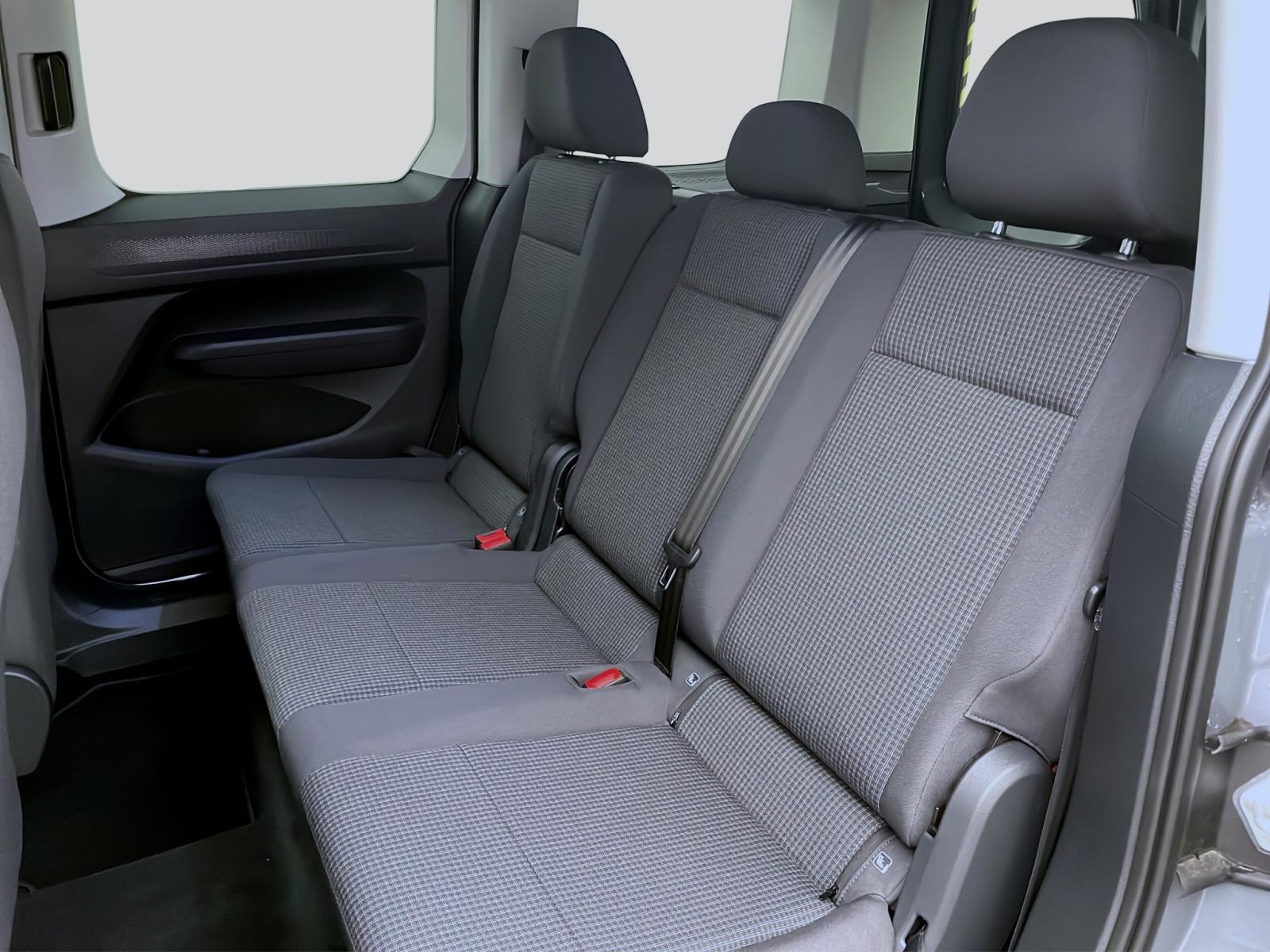 Bild 13: Volkswagen Caddy 2.0 TDI KOMBI KR NAVI PDC KLIMA SHZG