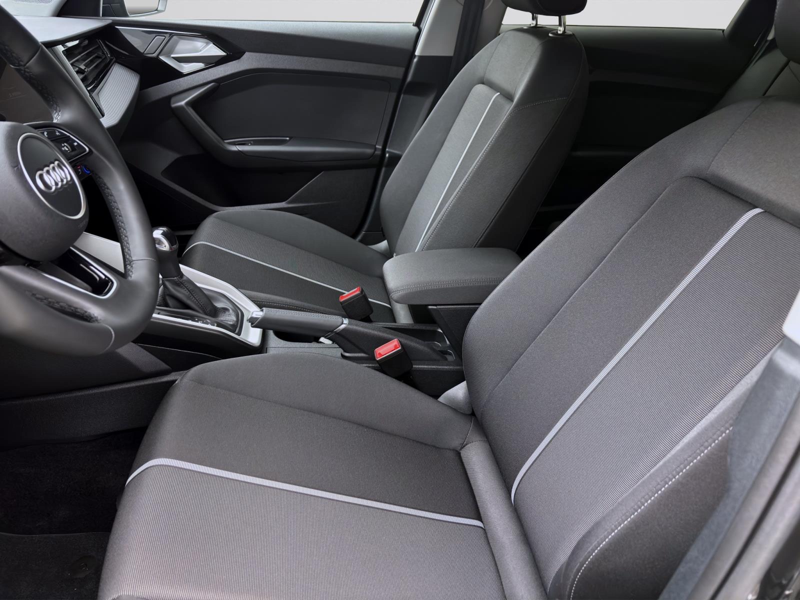 Bild 8: Audi A1 Sportback 25 TFSI ADVANCED LED PDC SITZHZG VIRTUAL