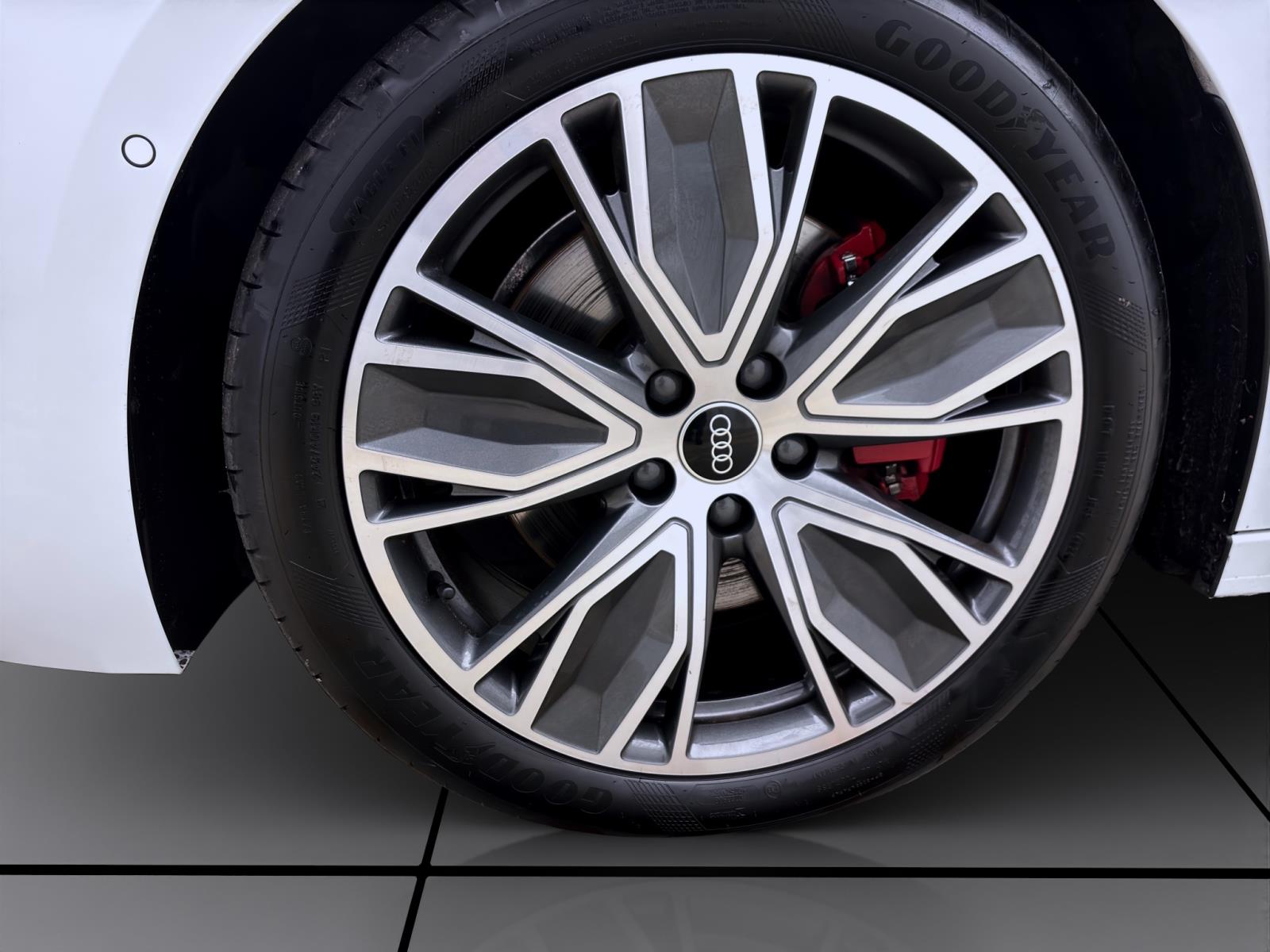 Bild 7: Audi A5 Avant TDI Q S LINE AHK MATRIX PDC SITZHZG