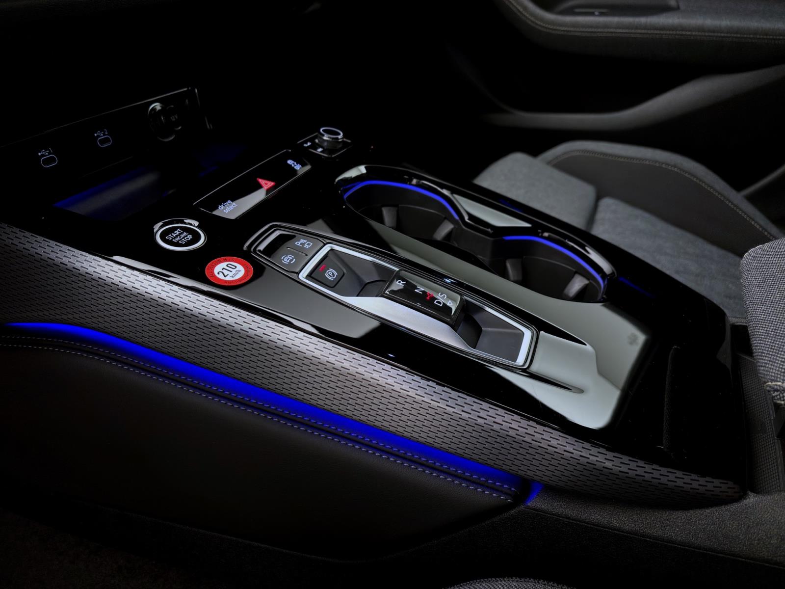 Bild 13: Audi A5 Avant TDI Q S LINE AHK MATRIX PDC SITZHZG