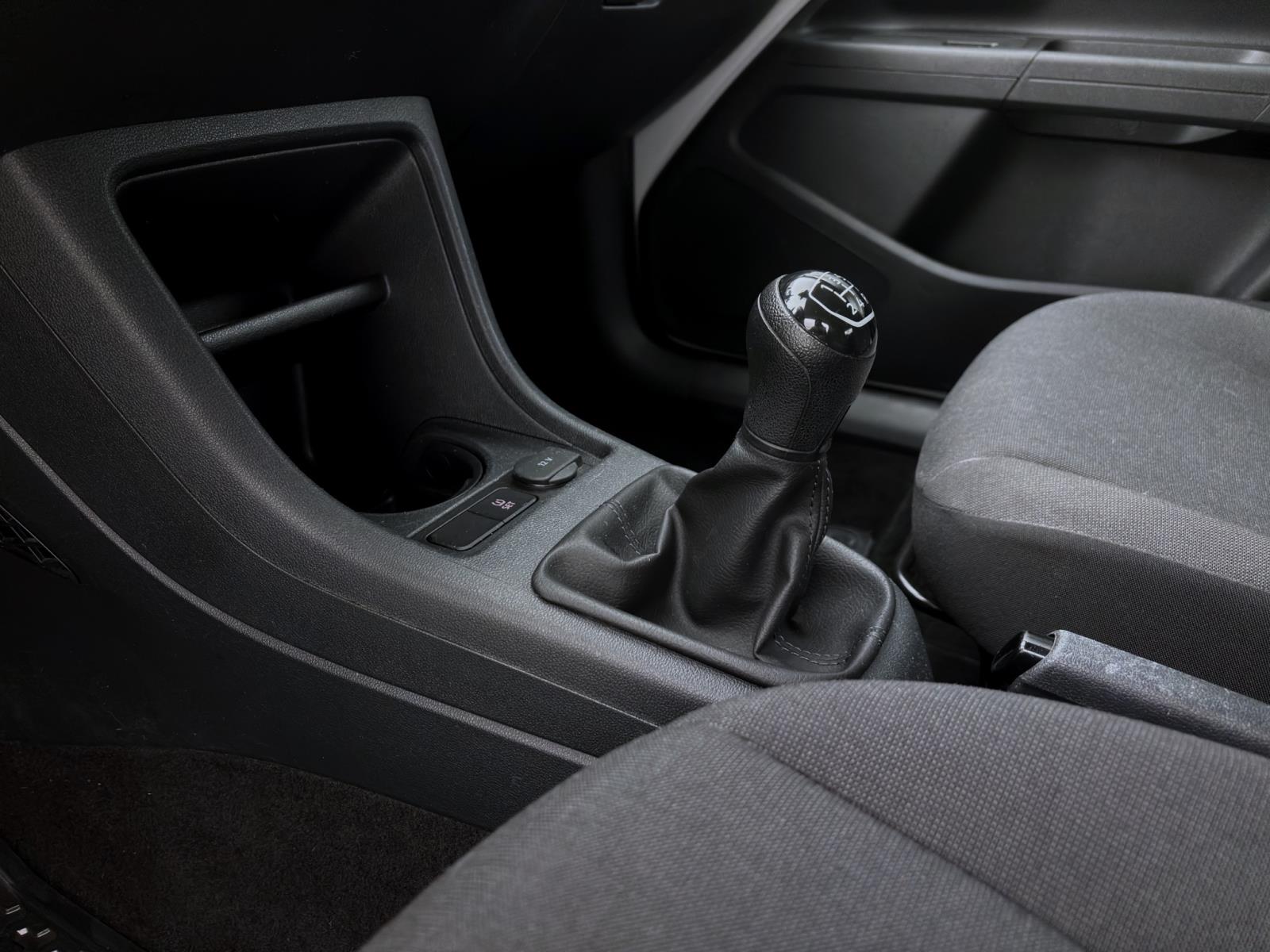 Bild 13: Volkswagen up! 1.0 MPI MOVE UP! KAMERA PDC SITZHZG KLIMA