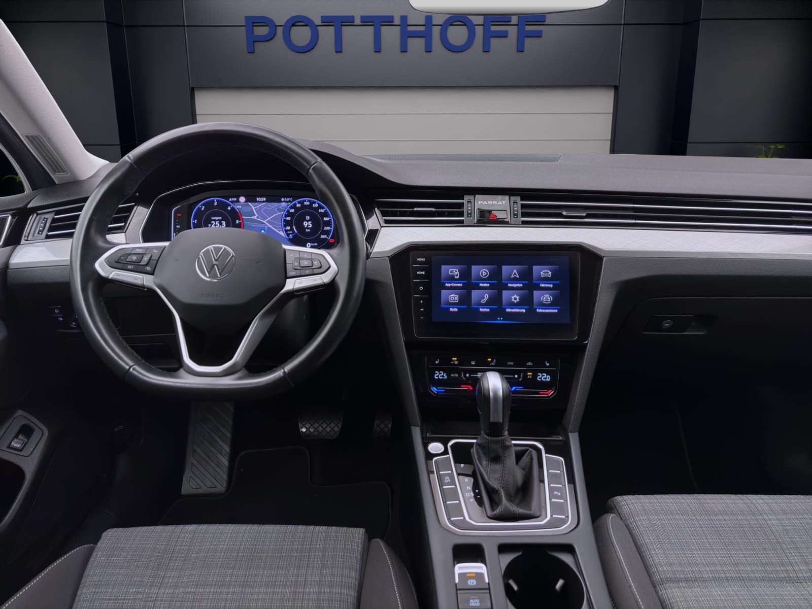 Bild 12: Volkswagen Passat Variant 2.0 TDI DSG BUSINESS NAVI KAMERA PDC SITZHZG