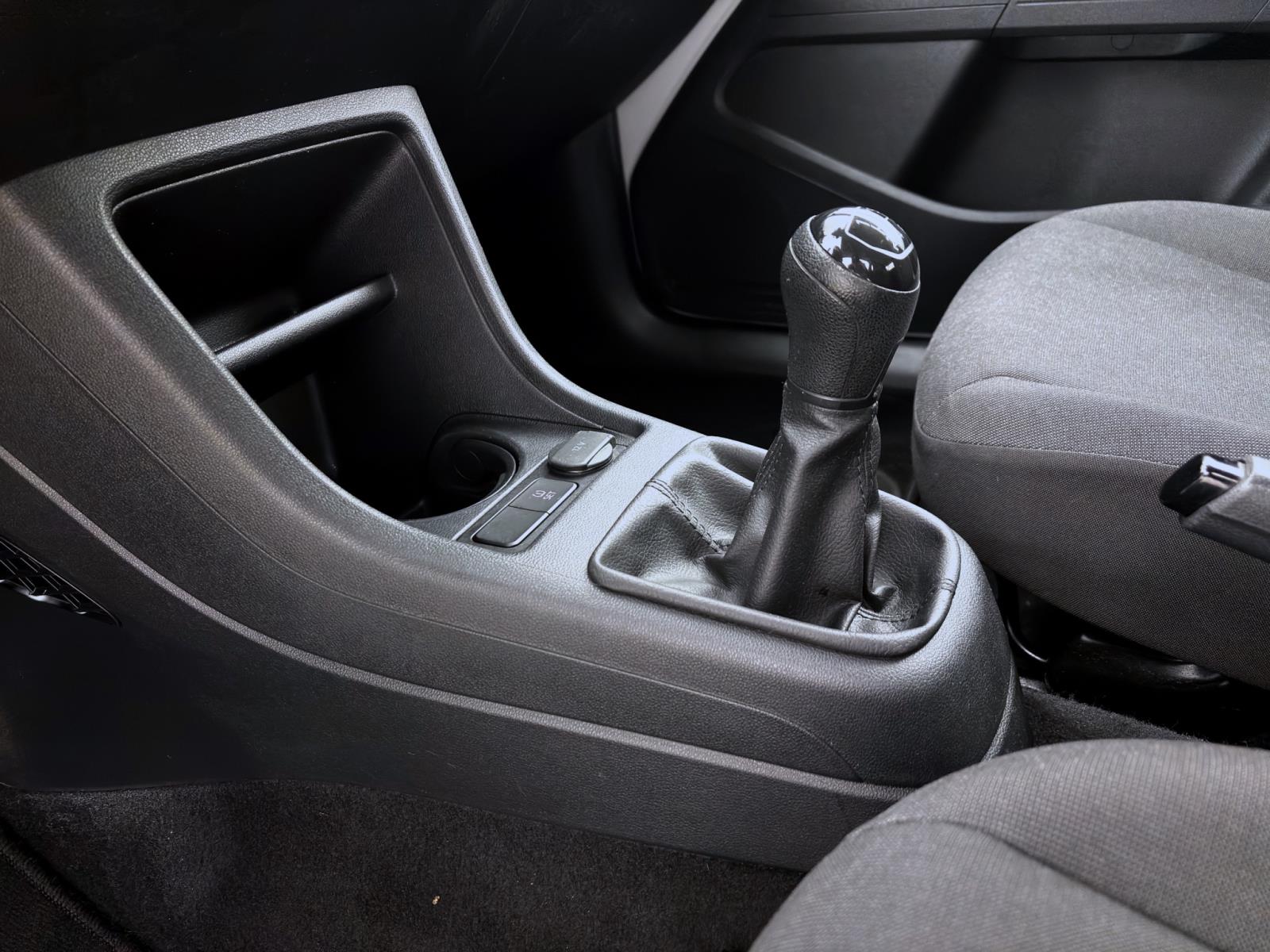 Bild 13: Volkswagen up! 1.0 MPI MOVE UP! KAMEERA PDC SITZHZG DAB+