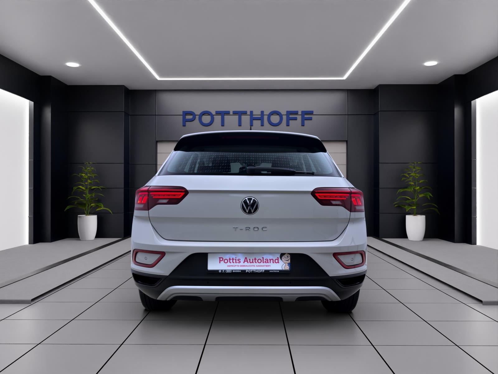 Bild 2: Volkswagen T-Roc 1.0 TSI LIFE PDC LED KLIMA DAB+