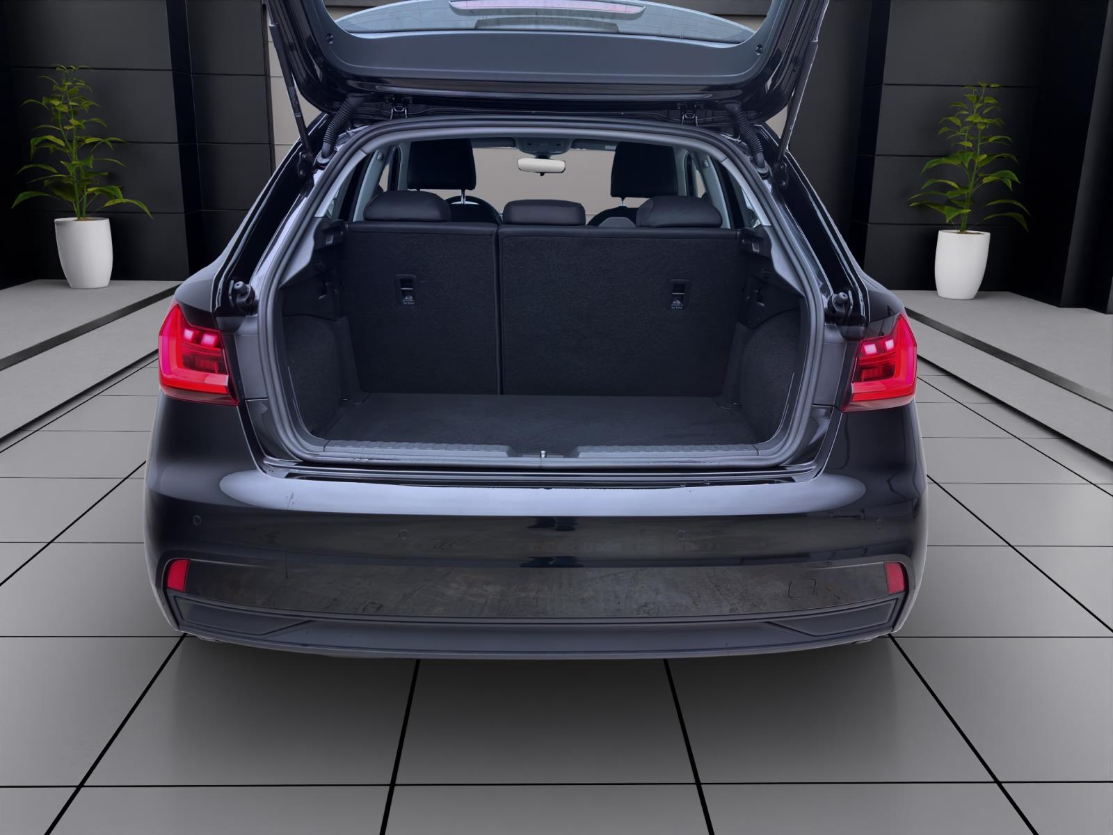 Bild 3: Audi A1 Sportback 25 TFSI SITZHZG LED VIRTUAL KLIMA